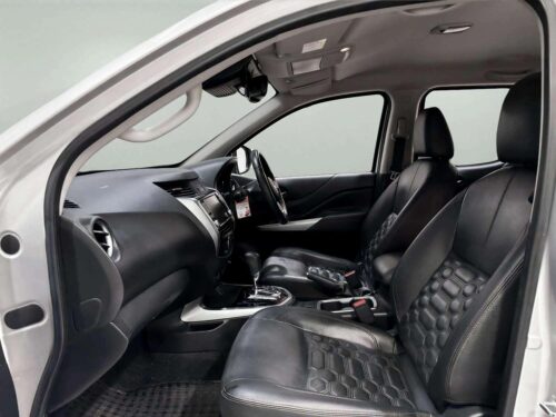 2021-nissan-navara-2-3-vl-4wd-1s1261-slide-thumbnail-5
