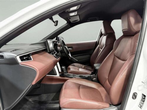 2023-toyota-corolla-cross-1-8-hybrid-premium-1p2603-slide-thumbnail-4