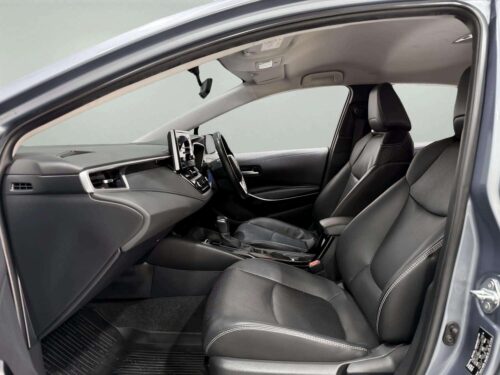 2020-toyota-corolla-altis-1-8-hybrid-entry-1s1306-slide-thumbnail-5