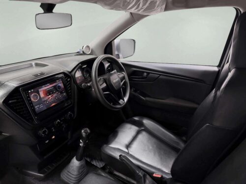 2023-isuzu-d-max-3-0-s-1c0057v-slide-thumbnail-5