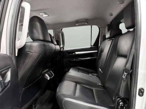 2019-toyota-hilux-revo-2-8-g-4wd-1s1272-slide-thumbnail-5