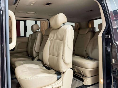 2017-hyundai-h-1-2-5-elite-9p0948v-slide-thumbnail-6