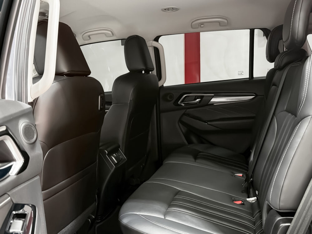 2023 ISUZU MU-X 3.0 ULTIMATE (PHANTOM COLLECTION)  [1D0015] - 7