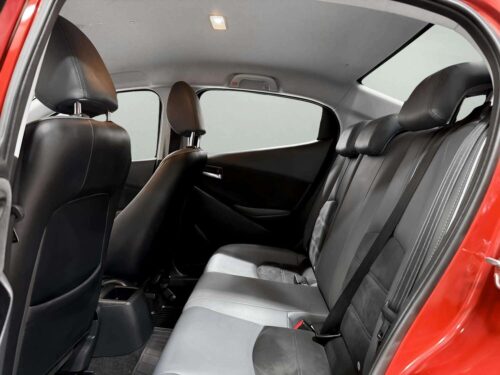 2020-mazda-2-1-3-s-leather-1n0059-slide-thumbnail-6