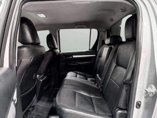 2022-toyota-hilux-revo-2-4-z-edition-mid-1c0062-slide-thumbnail-6