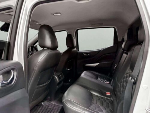 2021-nissan-navara-2-3-vl-4wd-1s1261-slide-thumbnail-6