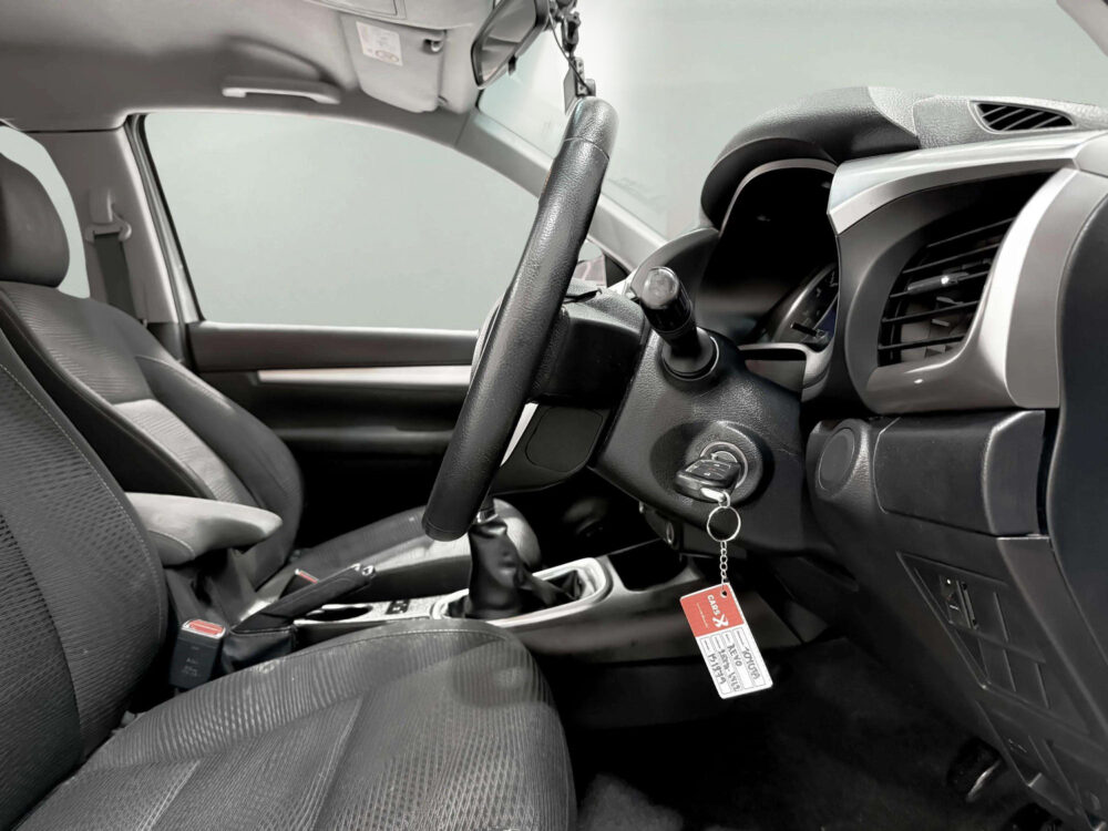 2020 TOYOTA HILUX REVO 2.4 E [1S1285] - 8