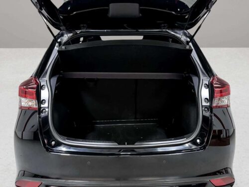 2018-toyota-yaris-1-2-e-1n0076-slide-thumbnail-7