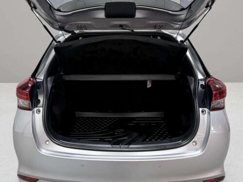 2018-toyota-yaris-1-2-g-1s1282v-slide-thumbnail-6
