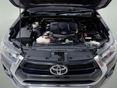 2020-toyota-hilux-revo-2-4-mid-prerunner-1s1278-slide-thumbnail-8