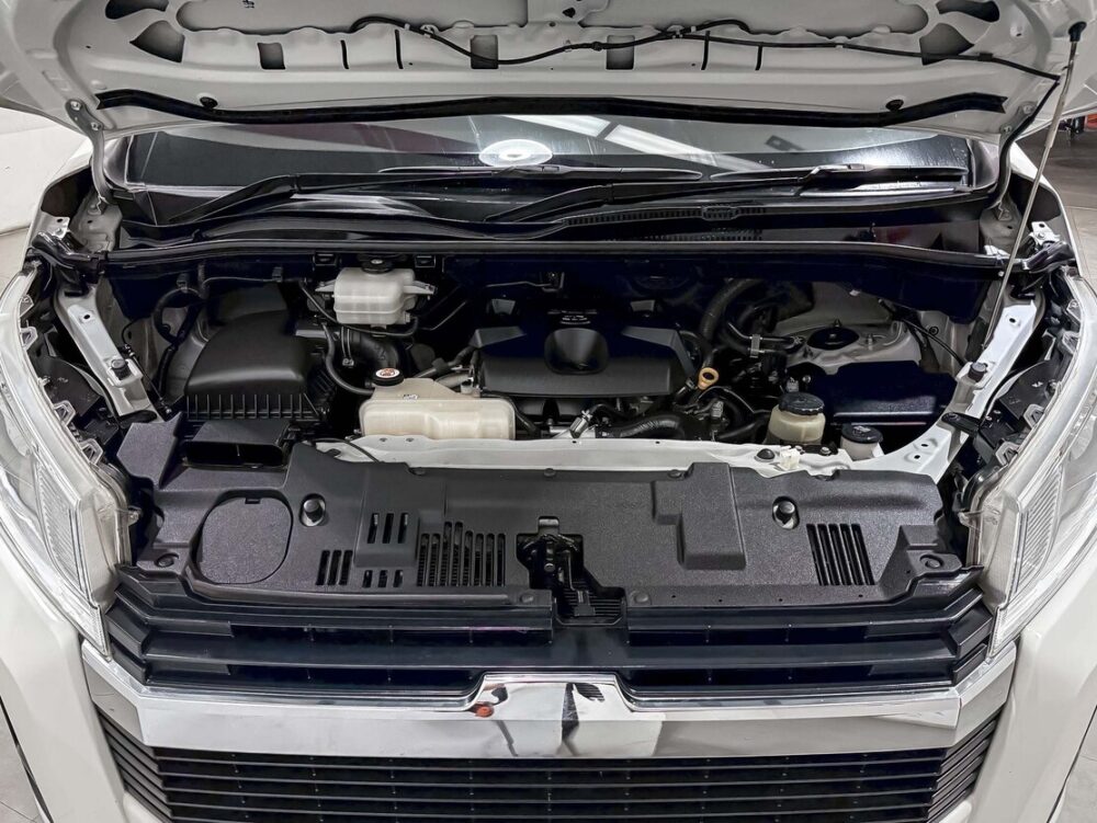 2020 TOYOTA COMMUTER 2.8  [1P2528] - 9