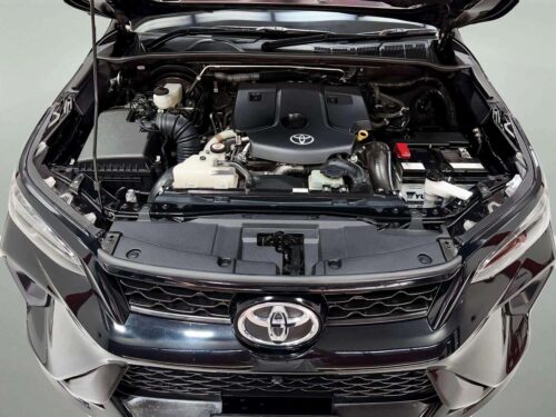2024-toyota-fortuner-2-4-leader-v-1n0056-slide-thumbnail-7