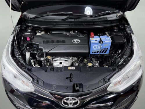 2018-toyota-yaris-1-2-e-1n0076-slide-thumbnail-8