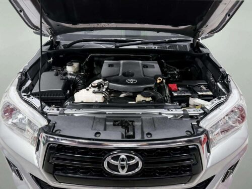 2020-toyota-hilux-revo-2-4-e-prerunner-1p2610-slide-thumbnail-7