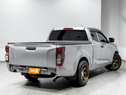 2022-isuzu-d-max-1-9-s-1p2598-slide-thumbnail-5