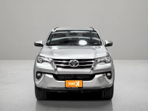2017-toyota-fortuner-2-4-v-1d0038-slide-thumbnail-1