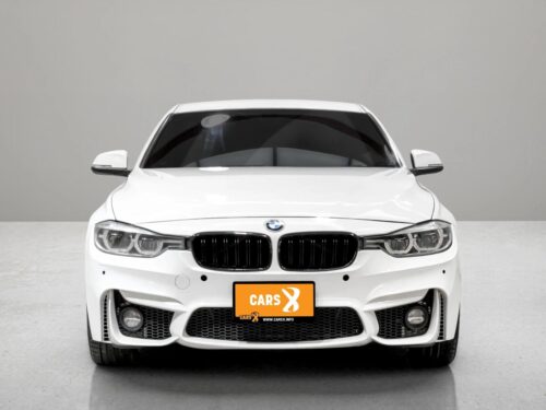 2018-bmw-320d-2-0-luxury-1p2693v-slide-thumbnail-1