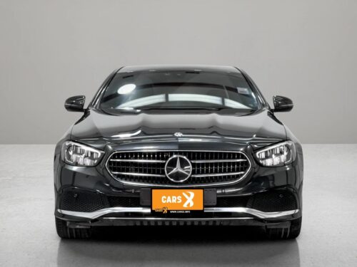 2021-mercedes-benz-e300-2-0-e-avantgarde-1p2619-slide-thumbnail-1