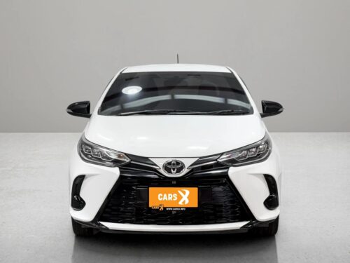 2021-toyota-yaris-1-2-sport-1n0078-slide-thumbnail-1