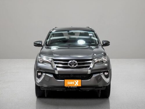 2018-toyota-fortuner-2-4-v-1d0047-slide-thumbnail-1