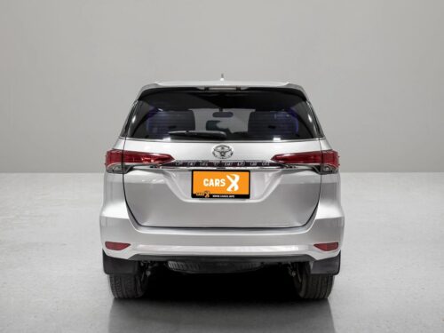 2017-toyota-fortuner-2-4-v-1d0038-slide-thumbnail-2