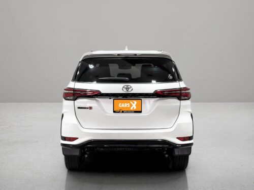2022-toyota-fortuner-2-4-leader-v-1d0043-slide-thumbnail-2