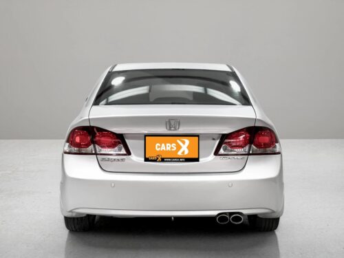 2010-honda-civic-1-8-e-1p2653v-slide-thumbnail-2