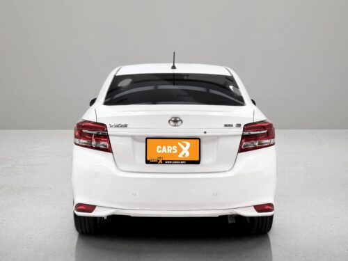 2017-toyota-vios-1-5-e-1t0023-slide-thumbnail-2