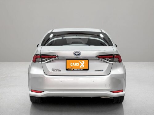 2020-toyota-corolla-altis-1-8-hybrid-entry-1n0071-slide-thumbnail-2