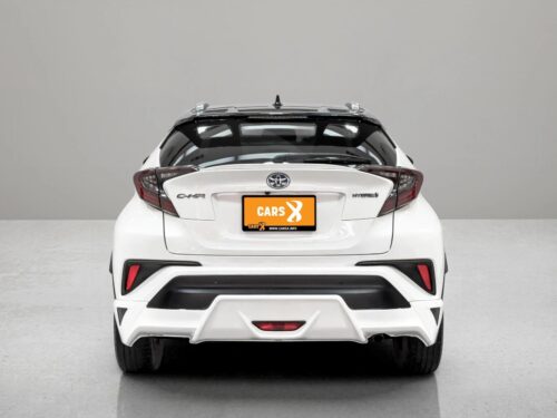 2020-toyota-c-hr-1-8-hv-hi-1s1318v-slide-thumbnail-2