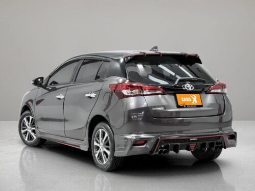 2020-toyota-yaris-1-2-high-1t0029v-slide-thumbnail-3