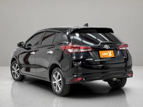 2020-toyota-yaris-1-2-g-1n0087-slide-thumbnail-3