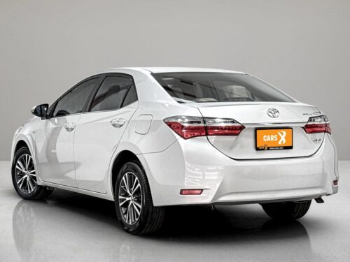 2018-toyota-corolla-altis-1-6-g-1a0040v-slide-thumbnail-3