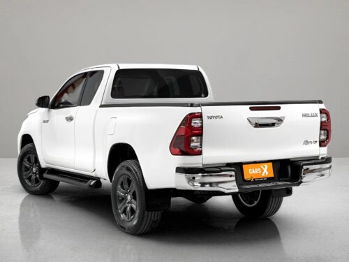 2022-toyota-hilux-revo-2-4-prerunner-mid-smart-cab-1d0037-slide-thumbnail-3
