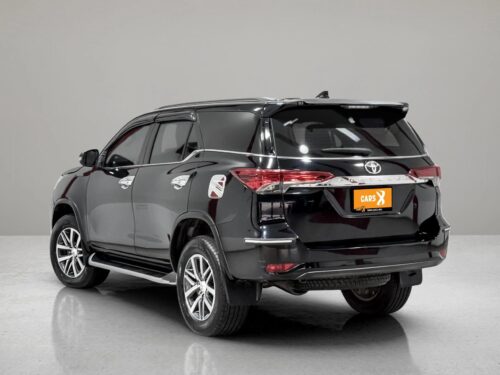 2019-toyota-fortuner-2-4-v-1c0066v-slide-thumbnail-3