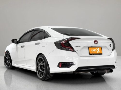 2018-honda-civic-1-8-el-1s1314-slide-thumbnail-3