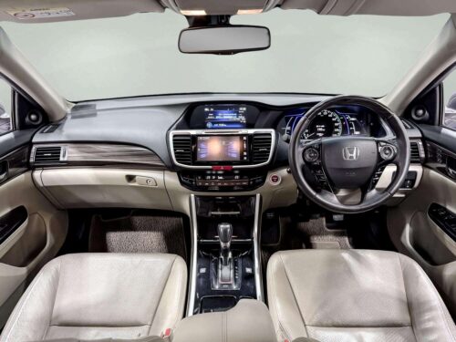 2016-honda-accord-2-0-hybrid-1d0081v-slide-thumbnail-4