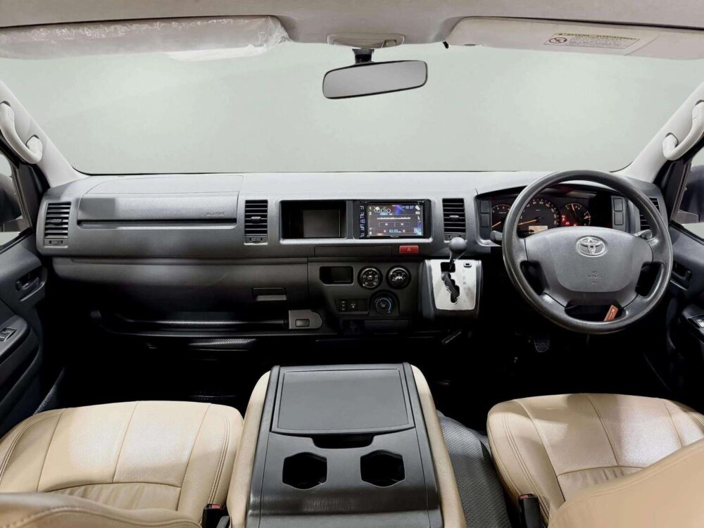 2017 TOYOTA COMMUTER 3.0 D4D  [1D0060] - 5