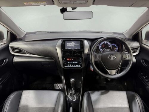 2021-toyota-yaris-ativ-1-2-sport-1s1311-slide-thumbnail-4