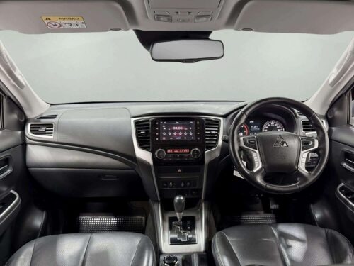 2020-mitsubishi-triton-2-4-gt-premium-double-cab-4wd-1d0070-slide-thumbnail-4