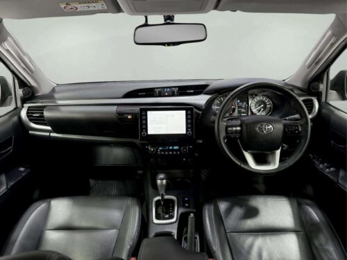 2020-toyota-hilux-revo-2-4-prerunner-high-double-cab-1d0039-slide-thumbnail-4