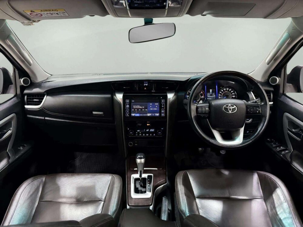 2018 TOYOTA FORTUNER 2.4 V  [1D0047] - 5