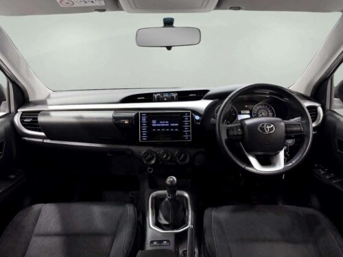 2019-toyota-hilux-revo-2-4-z-edition-e-double-cab-1a0036-slide-thumbnail-4