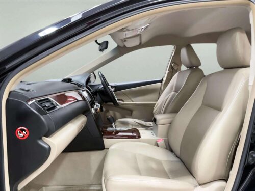 2014-toyota-camry-2-0-g-extremo-1n0091v-slide-thumbnail-4