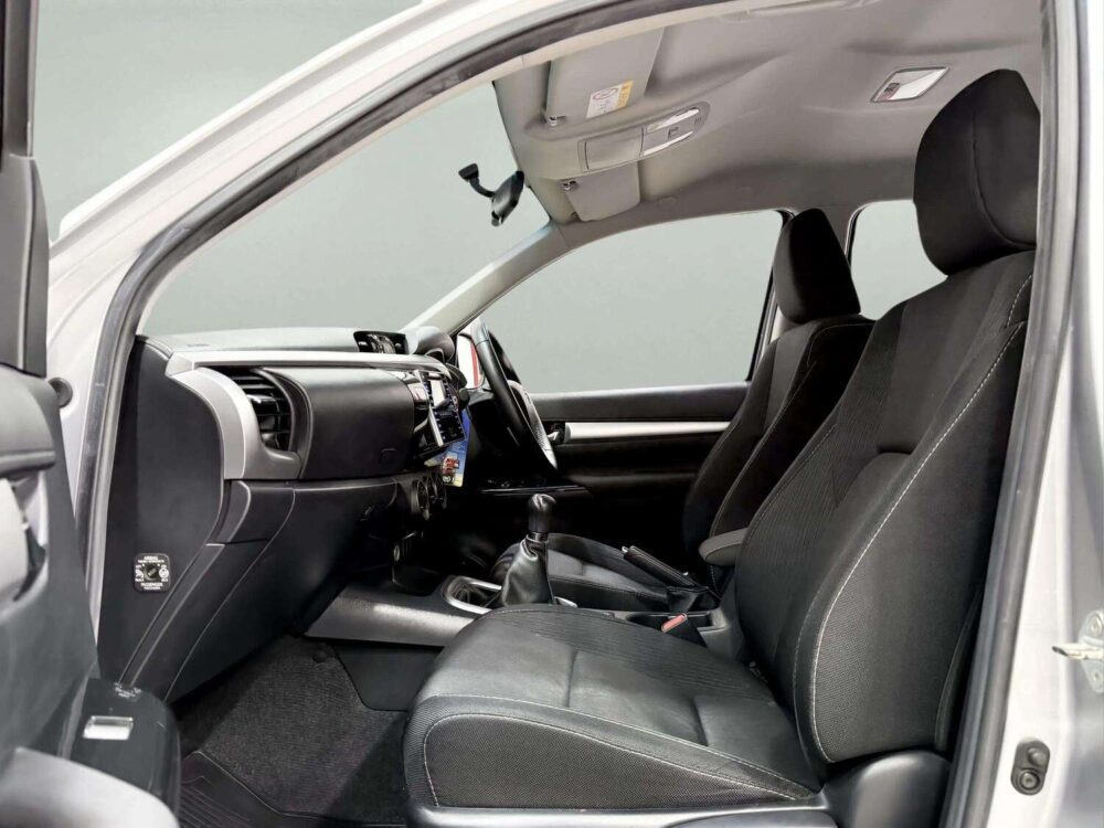 2019 TOYOTA HILUX REVO 2.4 Z EDITION E DOUBLE CAB  [1A0036] - 6
