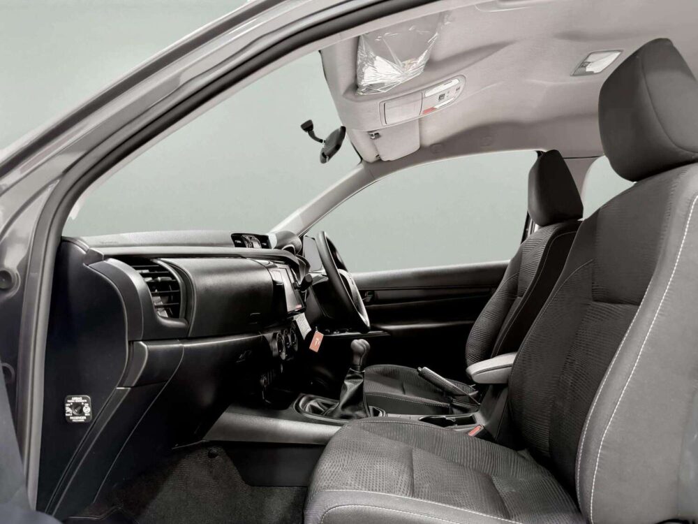 2024 TOYOTA HILUX REVO 2.4 Z EDITION ENTRY SMART CAB  [1D0046] - 6