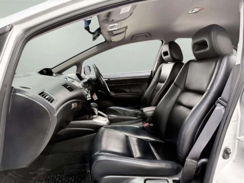 2010-honda-civic-1-8-e-1p2653v-slide-thumbnail-5