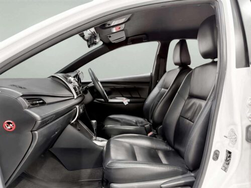 2016-toyota-yaris-1-2-g-1c0071-slide-thumbnail-5