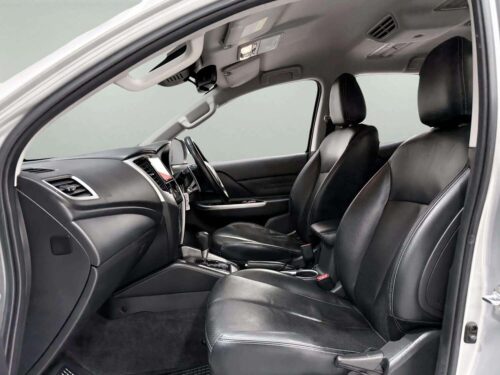 2020-mitsubishi-triton-2-4-gt-premium-double-cab-4wd-1d0069-slide-thumbnail-5