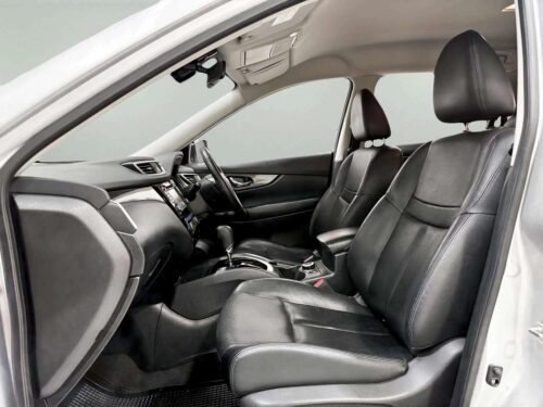 2019-nissan-x-trail-2-0-v-4wd-1p2670v-slide-thumbnail-5